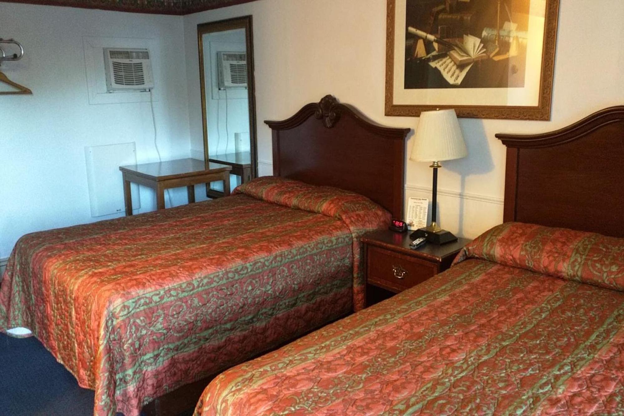 Colonial Inn Extended Stay By Oyo New Ulm Экстерьер фото